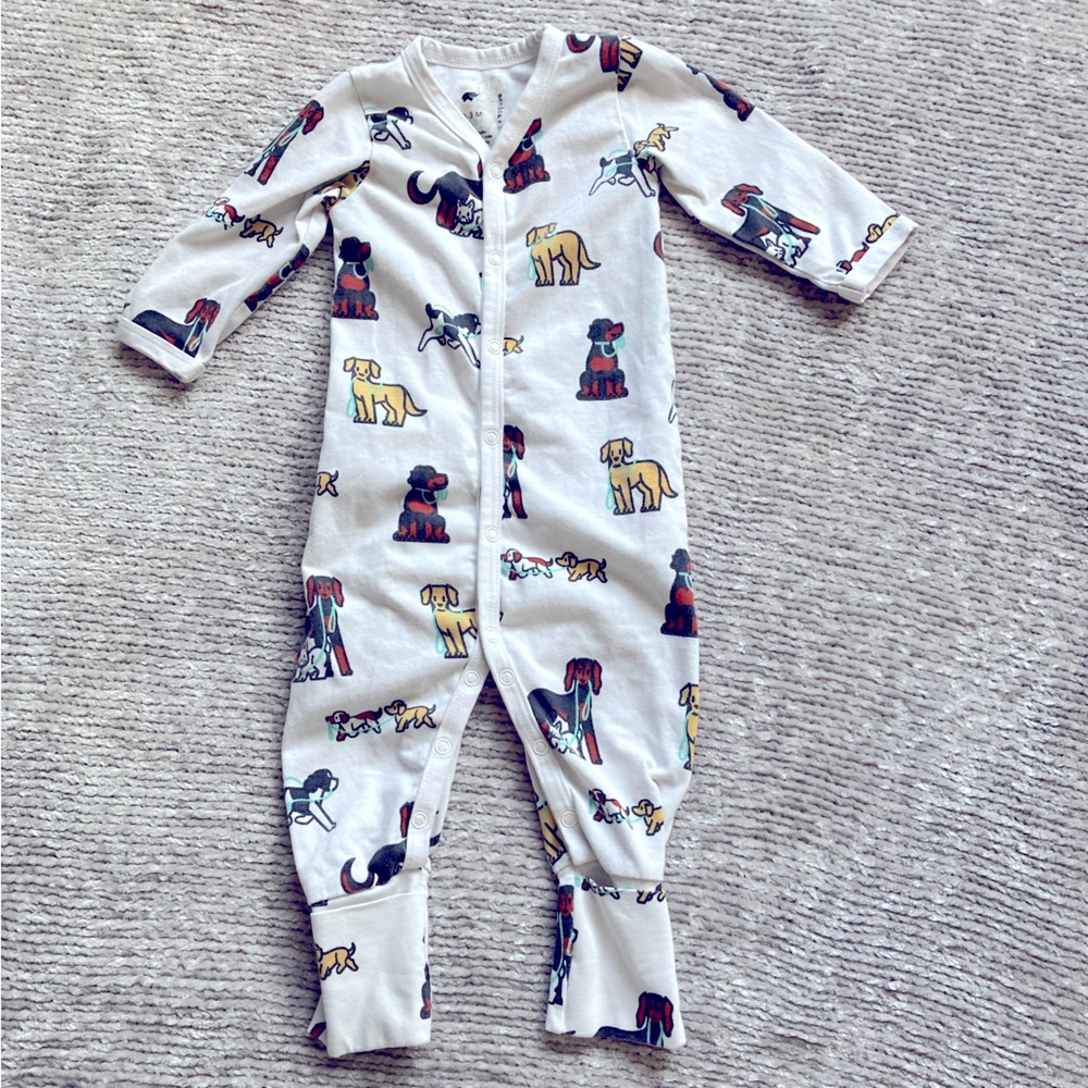 Monica + Andy Puppy Dog Print Onesie Jumpsuit 0-3 Months Organic Cotton Sleeper